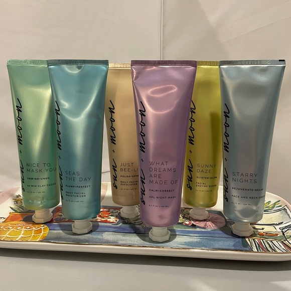 🚨SALE Sun + Moon Full Line Skincare 6 piece Set - Picture 1 of 3